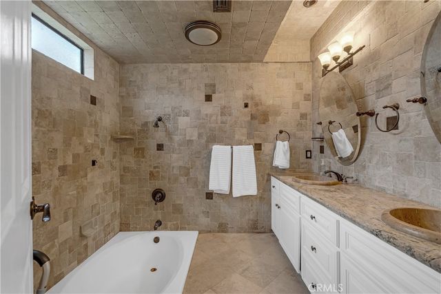 2120 Capuchin Way, Claremont, CA 91711