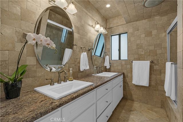 2120 Capuchin Way, Claremont, CA 91711