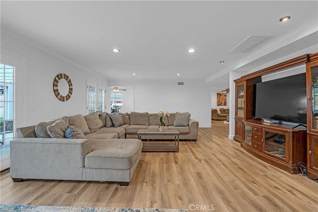 2120 Capuchin Way, Claremont, CA 91711