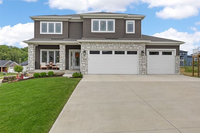 1244 Kona Cir, Coralville, IA 52241