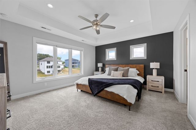 1244 Kona Cir, Coralville, IA 52241
