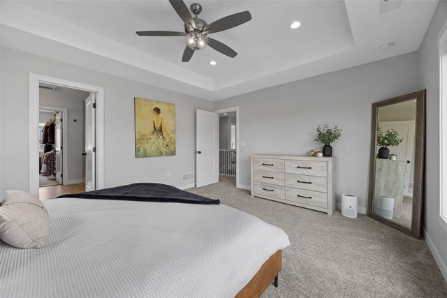 1244 Kona Cir, Coralville, IA 52241