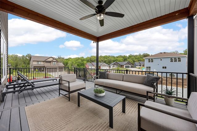 1244 Kona Cir, Coralville, IA 52241