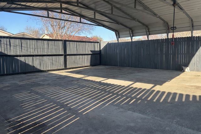 2223 Ridgedale Drive, Carrollton, TX 75006