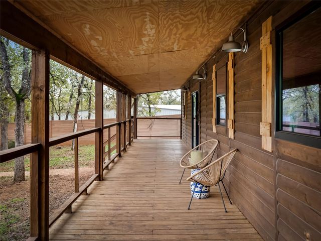 127 Marina RD, Smithville, TX 78957