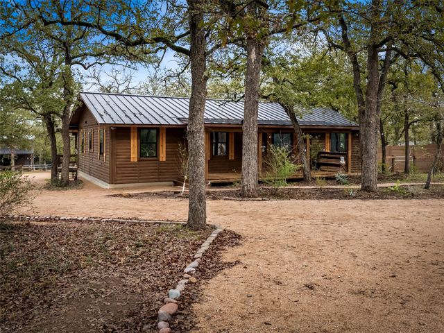 127 Marina RD, Smithville, TX 78957