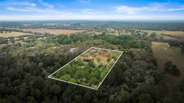 127 Marina RD, Smithville, TX 78957