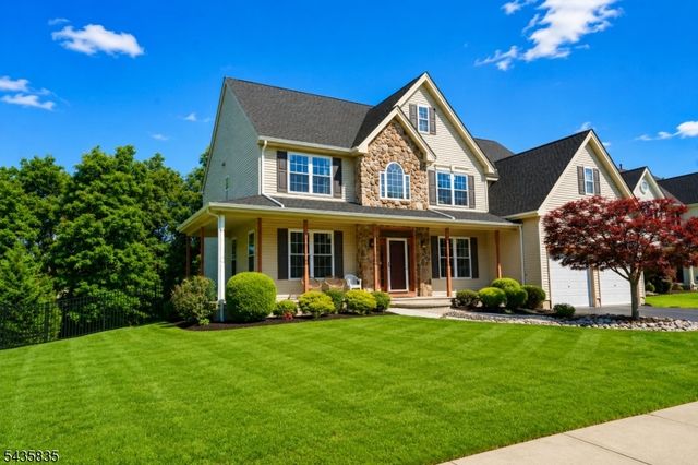 30 Rue Chagall, Franklin Twp., NJ 08873