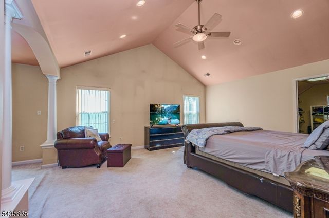 30 Rue Chagall, Franklin Twp., NJ 08873