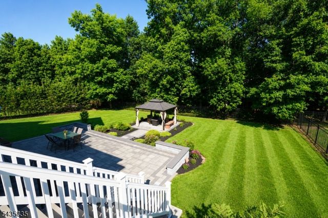 30 Rue Chagall, Franklin Twp., NJ 08873