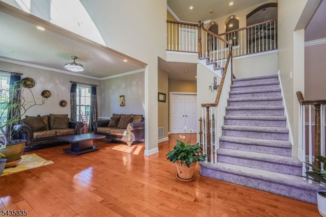 30 Rue Chagall, Franklin Twp., NJ 08873