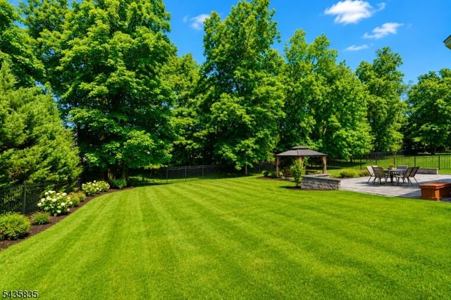 30 Rue Chagall, Franklin Twp., NJ 08873