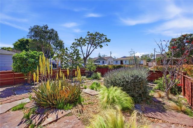 3458 Stevely, Long Beach, CA 90808