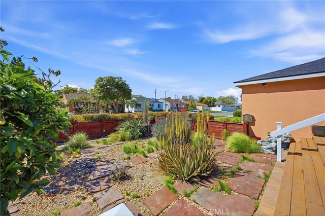 3458 Stevely, Long Beach, CA 90808