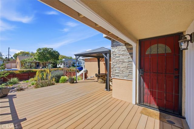 3458 Stevely, Long Beach, CA 90808