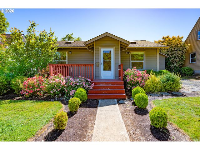 1843 MOSS St, Eugene, OR 97403