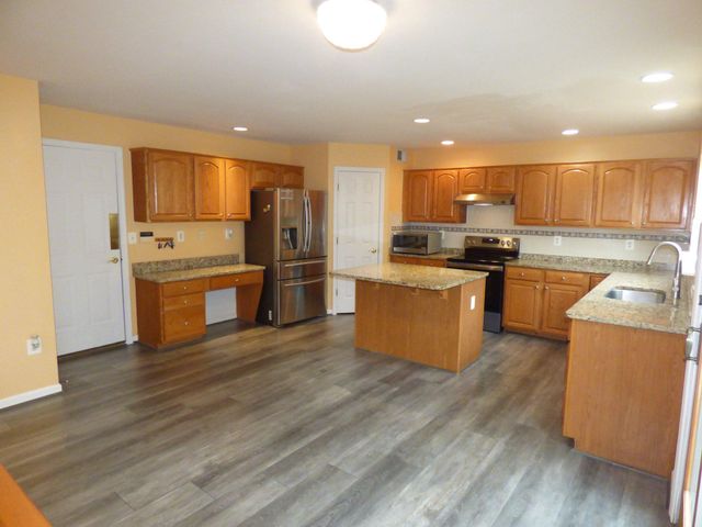 8900 TELFORD CT, Bristow, VA 20136