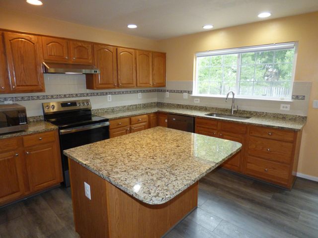 8900 TELFORD CT, Bristow, VA 20136