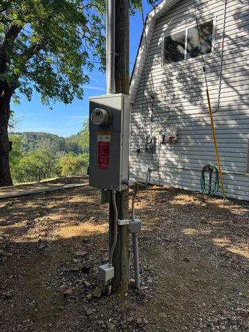 670 Stone House Rd, Auburn, CA 95603