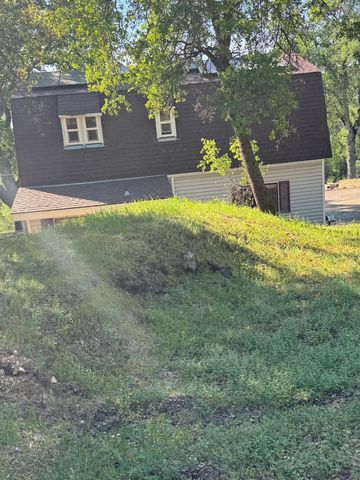 670 Stone House Rd, Auburn, CA 95603