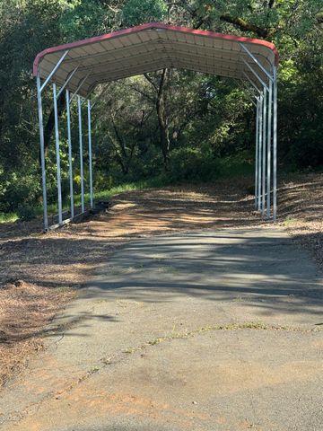 670 Stone House Rd, Auburn, CA 95603