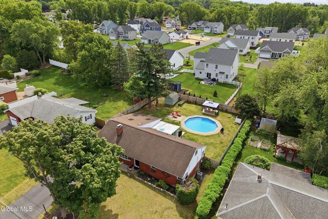 11 James Drive, Colonie, NY 12211