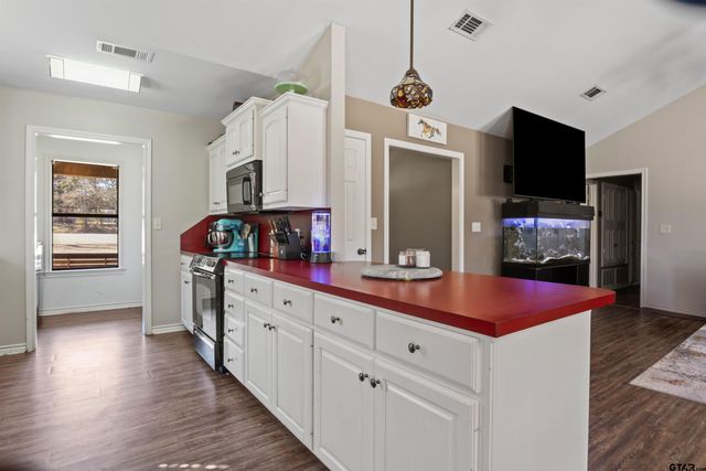 290 County Road 2220, Pittsburg, TX 75686