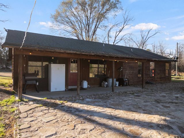 290 County Road 2220, Pittsburg, TX 75686