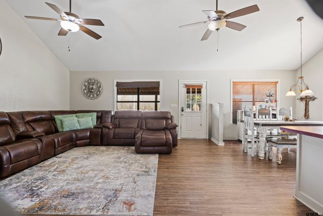 290 County Road 2220, Pittsburg, TX 75686