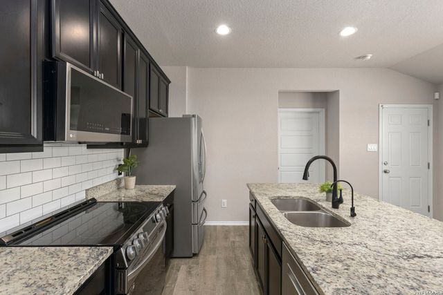 12803 OLSON PT, San Antonio, TX 78252