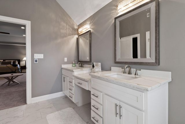 9108 Zinnia Drive, St. John, IN 46373