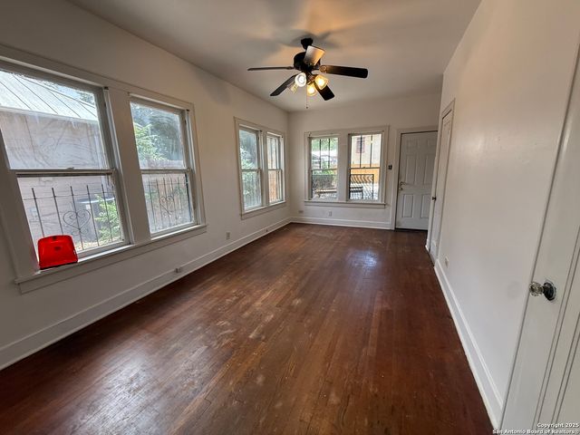 1626 McKinley, San Antonio, TX 78210