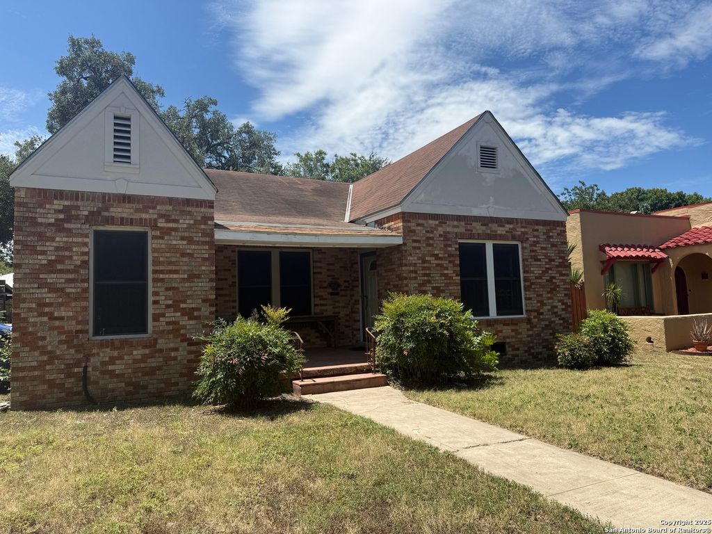 1626 McKinley, San Antonio, TX 78210