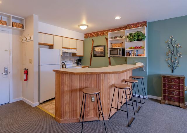 318 Mountain Road A304, Ludlow, VT 05149