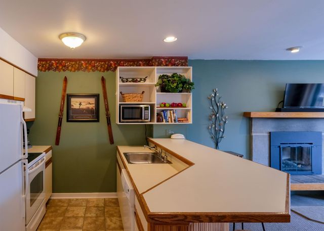 318 Mountain Road A304, Ludlow, VT 05149