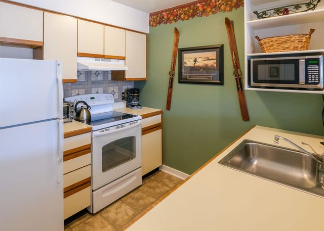 318 Mountain Road A304, Ludlow, VT 05149