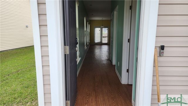 217 Lakepointe Drive, Savannah, GA 31407