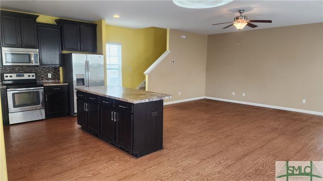 217 Lakepointe Drive, Savannah, GA 31407