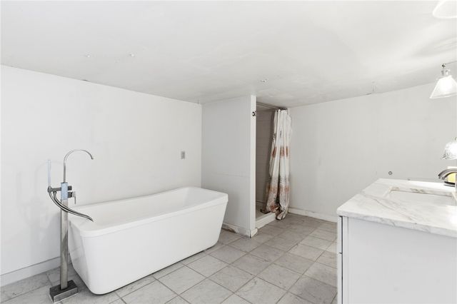 902 W 12th Street, Fayetteville, AR 72701