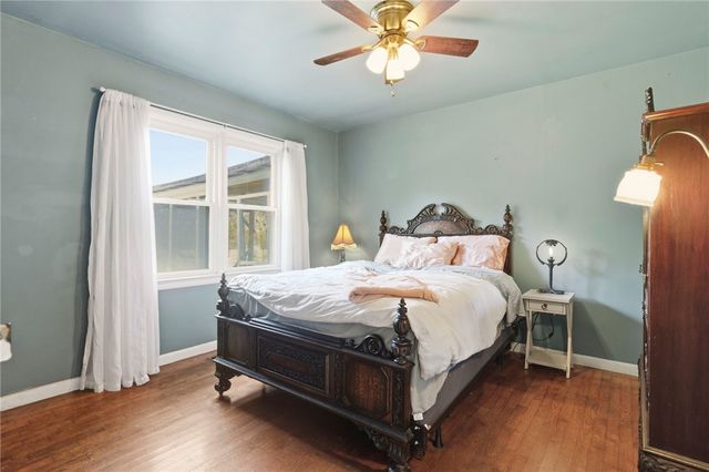 902 W 12th Street, Fayetteville, AR 72701