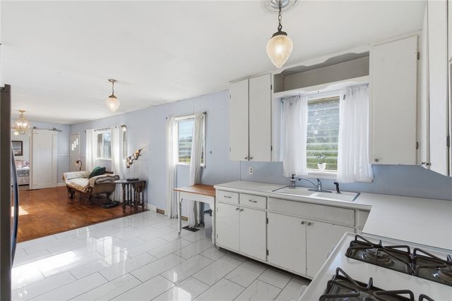 902 W 12th Street, Fayetteville, AR 72701