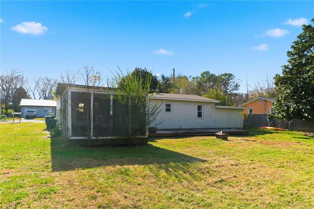 902 W 12th Street, Fayetteville, AR 72701