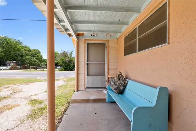 201 S First Street, Bangs, TX 76823