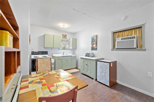 201 S First Street, Bangs, TX 76823