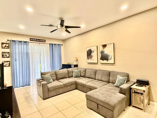 2240 Portsmouth Lane, Port St. Lucie, Port St Lucie, FL 34953