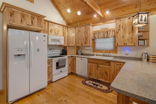 W16931 THORN APPLE DRIVE, Wittenberg, WI 54499