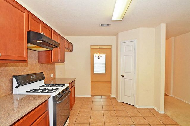 5327 Stonegate Drive, Richmond, TX 77407