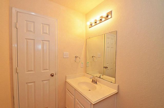 5327 Stonegate Drive, Richmond, TX 77407