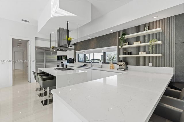 16773 S Botaniko Dr S, Weston, FL 33326