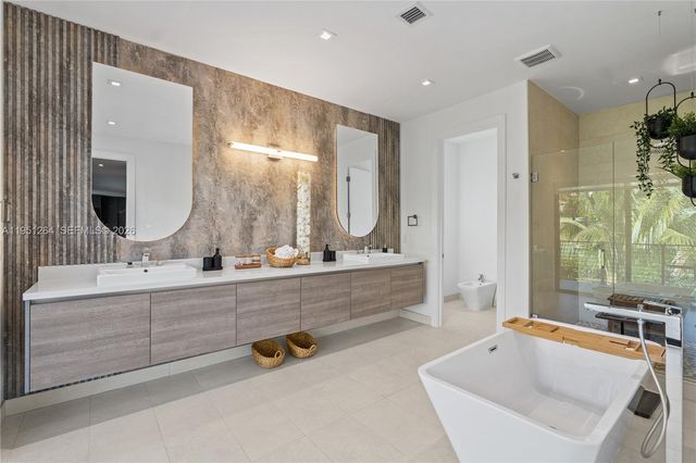 16773 S Botaniko Dr S, Weston, FL 33326